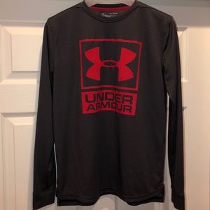 Under Armour Loose Fit Long Sleeve Shirt